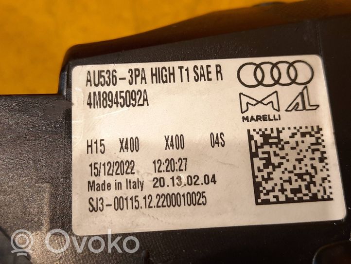 Audi Q8 Galinis žibintas dangtyje 4M8945092A