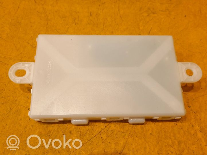 Mercedes-Benz C W205 Keyless go vadības bloks A2229009915