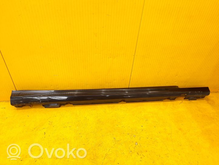 Mercedes-Benz C W205 Rivestimento vano piedi laterale 