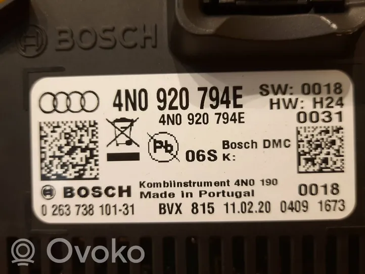 Audi A8 S8 D5 Licznik / Prędkościomierz 4N0920794E