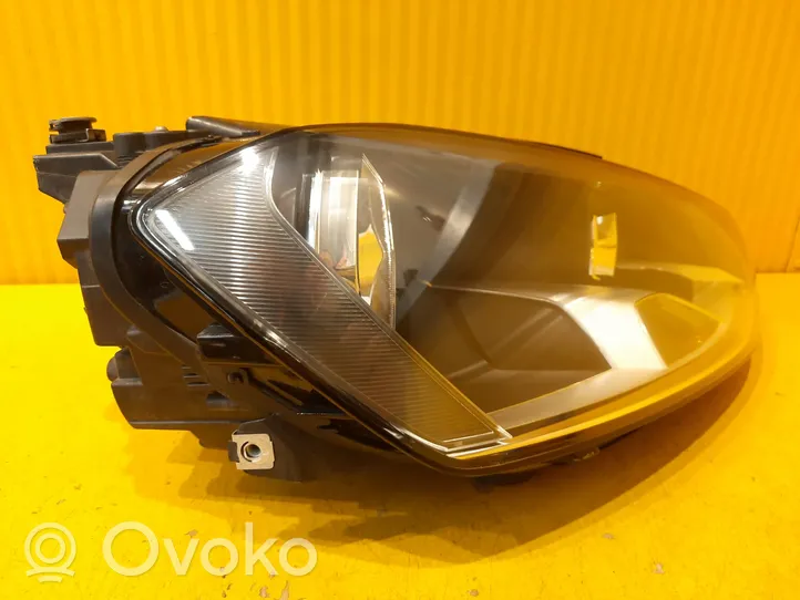 Volkswagen Golf VII Lampa przednia 5G1941006