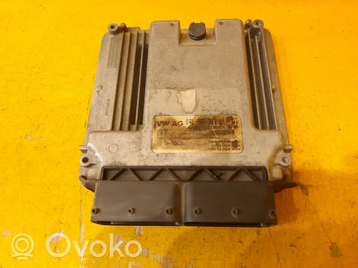 Audi A4 S4 B9 8W Dzinēja vadības bloks 04L907309L