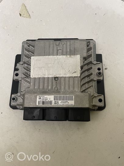 Citroen C4 II Sterownik / Moduł ECU 9676760880