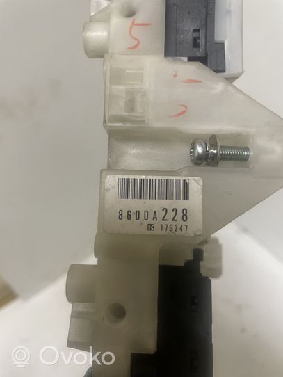 Mitsubishi Outlander Wiper turn signal indicator stalk/switch 8600A228