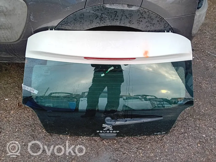 Peugeot 108 Takaluukun/tavaratilan kansi 