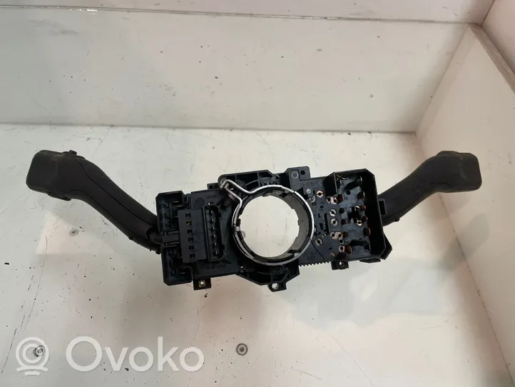 Volkswagen Bora Pyyhkimen/suuntavilkun vipukytkin 8L0953513G