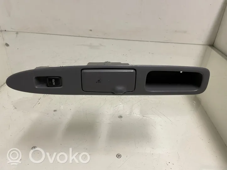 Toyota Avensis Verso Takaoven kahvan kehys 7427144110