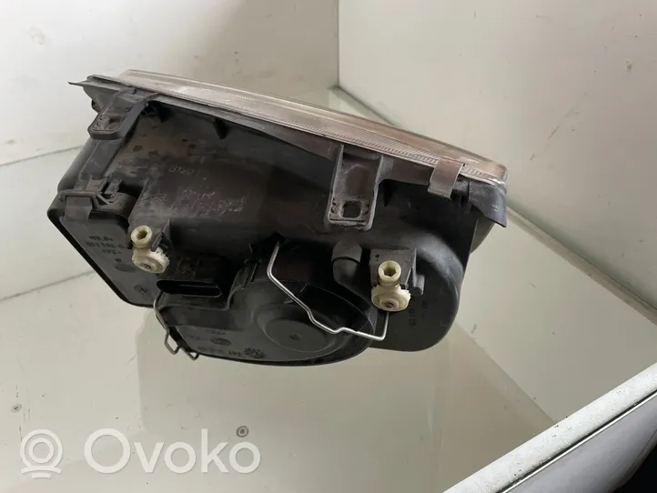 Volkswagen Bora Lampa przednia 96359800