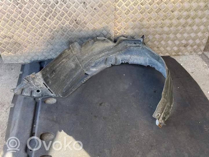 Toyota Avensis Verso Pare-boue passage de roue avant 5387544060