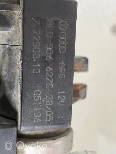 Audi A6 S6 C6 4F Solenoidinis vožtuvas 8E0906627C