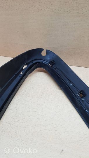 Porsche Macan Rivestimento sotto il faro/fanale 95B941323