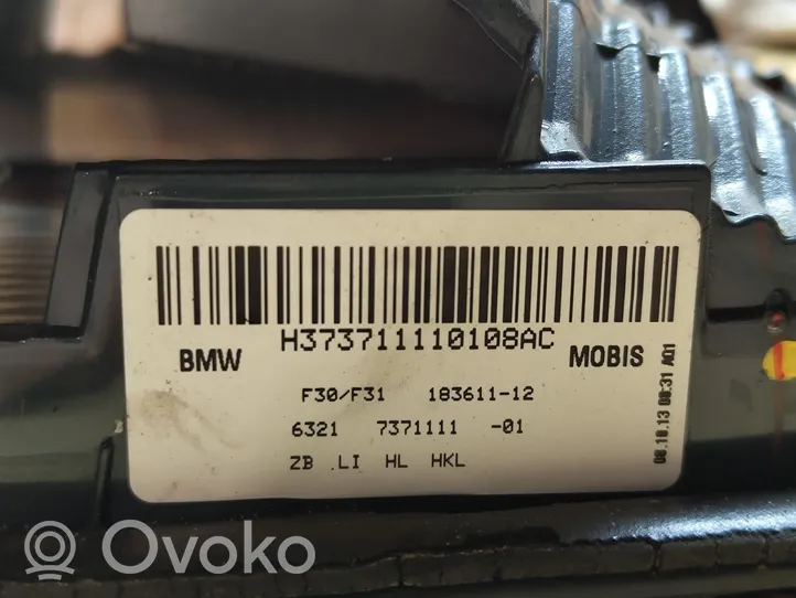 BMW 3 F30 F35 F31 Set feux arrière / postérieurs 7259894