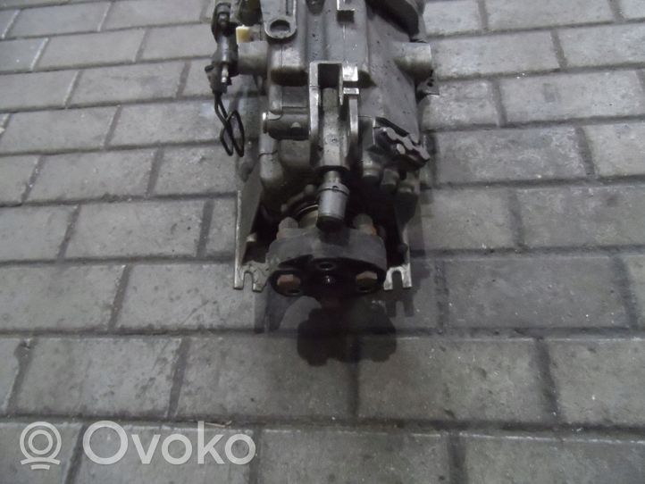 BMW 3 E46 Mechaninė 5 pavarų dėžė 1715347