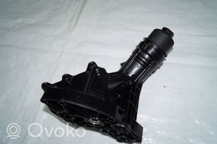 BMW 7 G11 G12 Support de filtre à huile 8570063