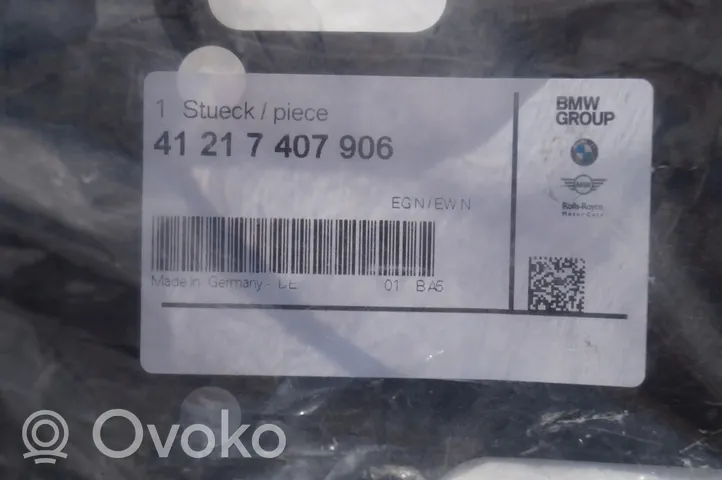 BMW 2 F45 Słupek środkowy 