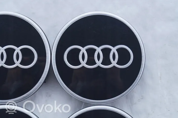 Audi A3 8Y Osłona nakrętki koła 