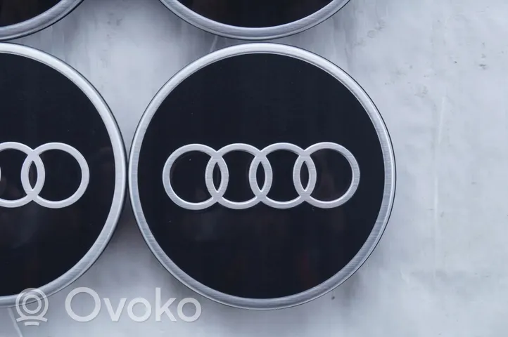 Audi A3 8Y Osłona nakrętki koła 