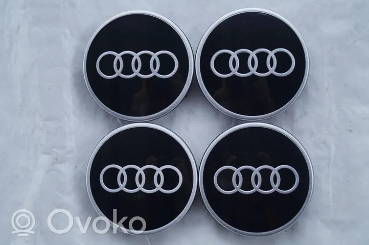 Audi A3 8Y Osłona nakrętki koła 