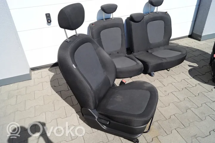 Hyundai i20 (PB PBT) Sėdynių komplektas 