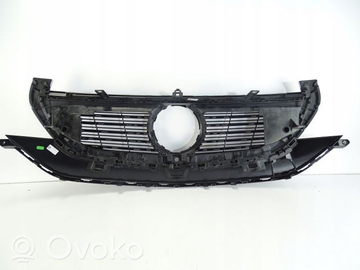 Mercedes-Benz EQC Grille calandre supérieure de pare-chocs avant A2938883500