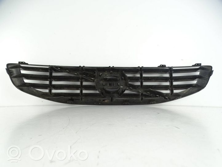 Volvo V60 Atrapa chłodnicy / Grill 31425886