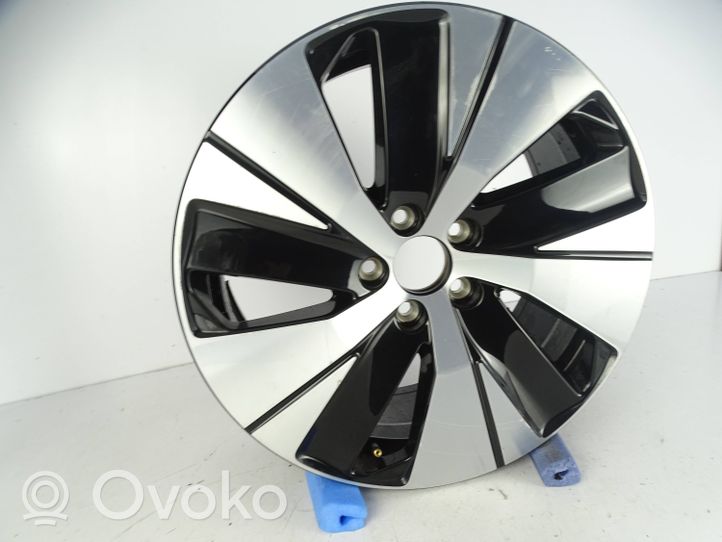 Volvo V40 Cerchione in lega R18 3168403