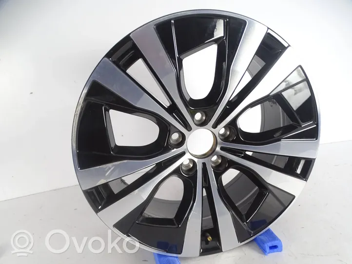 Volvo V40 Cerchione in lega R18 32209452