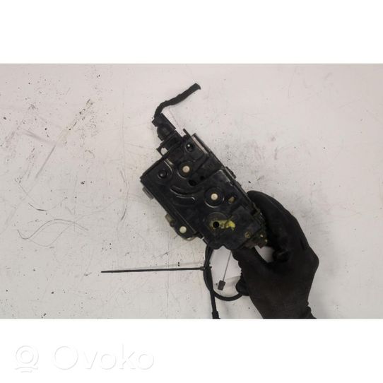 Volkswagen Polo IV 9N3 Front door lock 