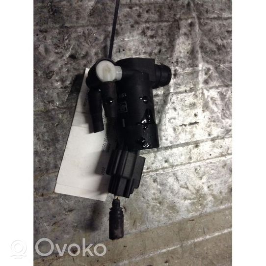 Volvo C30 Pompa spryskiwacza szyby przedniej / czołowej 