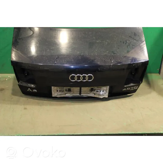 Audi A8 S8 D3 4E Takaluukun/tavaratilan kansi 