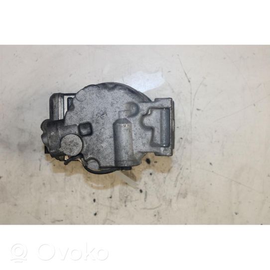 Audi A4 S4 B7 8E 8H Compressore aria condizionata (A/C) (pompa) 