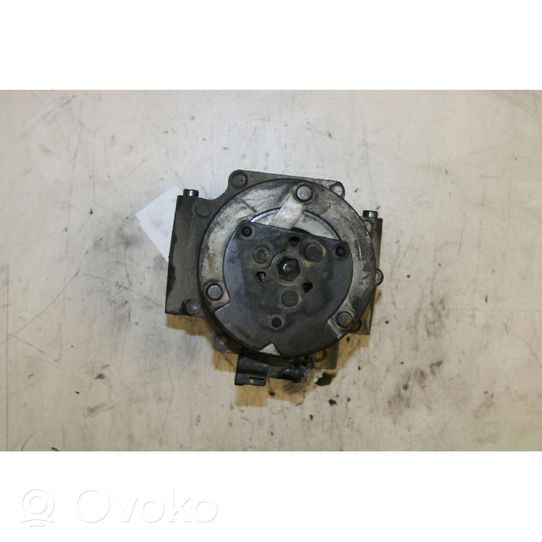 Ford Fiesta Ilmastointilaitteen kompressorin pumppu (A/C) 