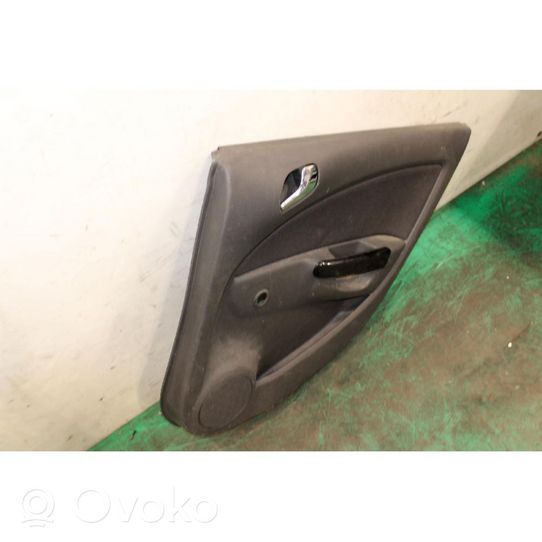 Opel Corsa D Boczki / Poszycie drzwi tylnych 