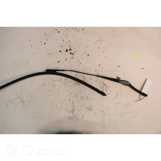 Ford Fiesta Front wiper blade arm 