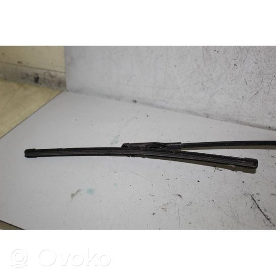 BMW 3 E92 E93 Front wiper blade arm 