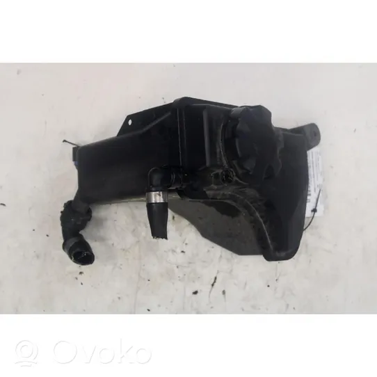 BMW 1 E82 E88 Vase d'expansion / réservoir de liquide de refroidissement 17138570079