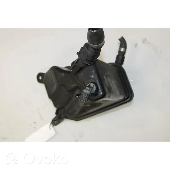 BMW 1 E81 E87 Vase d'expansion / réservoir de liquide de refroidissement 17137640514