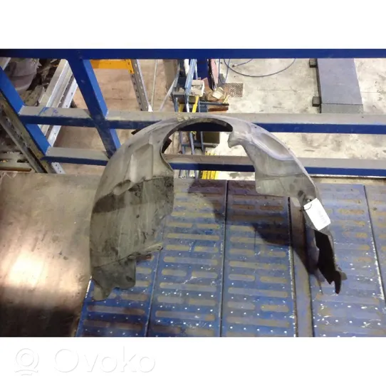 Ford Mondeo Mk III Rivestimento paraspruzzi passaruota anteriore 