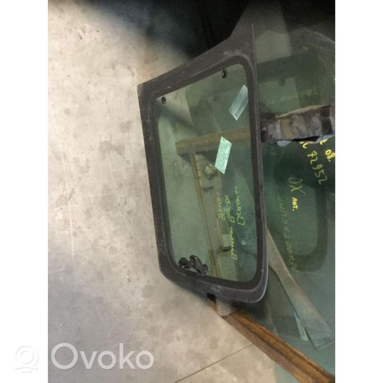 Citroen Berlingo Szyba drzwi tylnych 