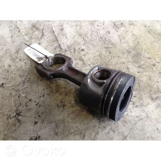 BMW X5 E70 Piston with connecting rod 