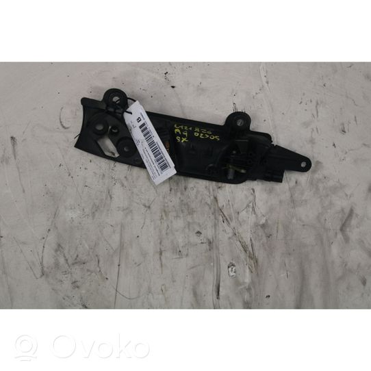 Audi A4 S4 B7 8E 8H Maniglia interna per portiera anteriore 