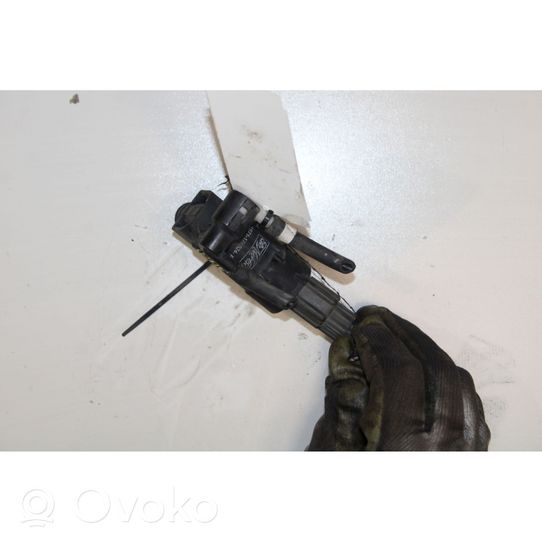 Volvo V70 Windscreen/windshield washer pump 