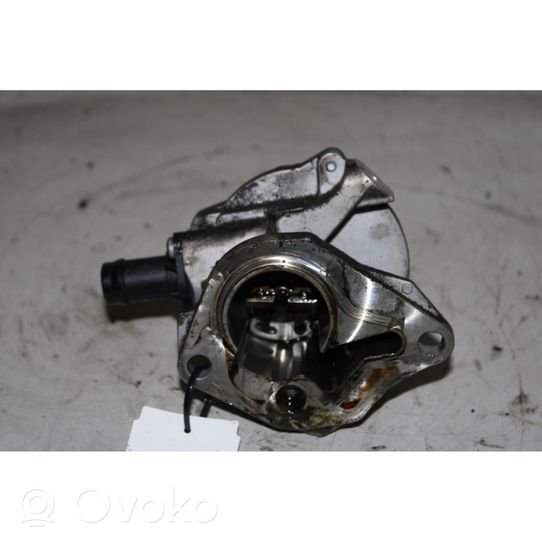 Renault Megane III Vacuum pump 