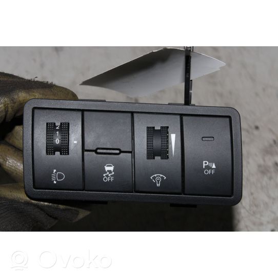 Hyundai ix20 Multifunkcinis valdymo jungtukas/ rankenėlė 