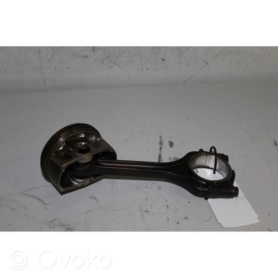 Volkswagen Polo VI AW Piston avec bielle 