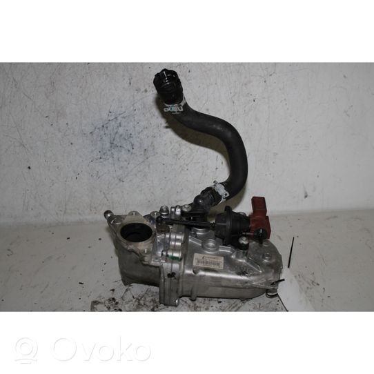 Chevrolet Aveo EGR-venttiilin/lauhduttimen kiinnike 