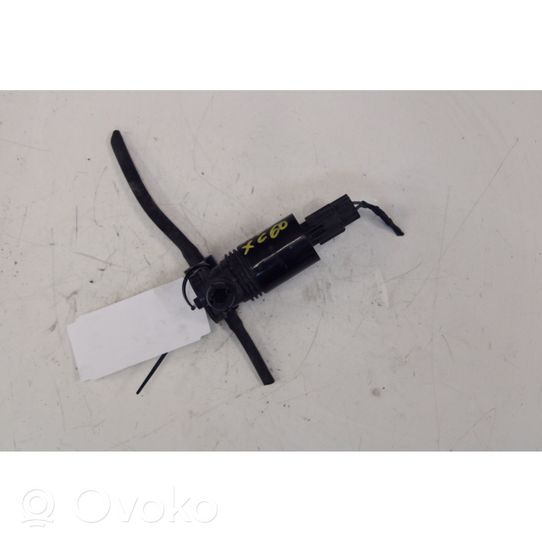 Volvo XC60 Windscreen/windshield washer pump 