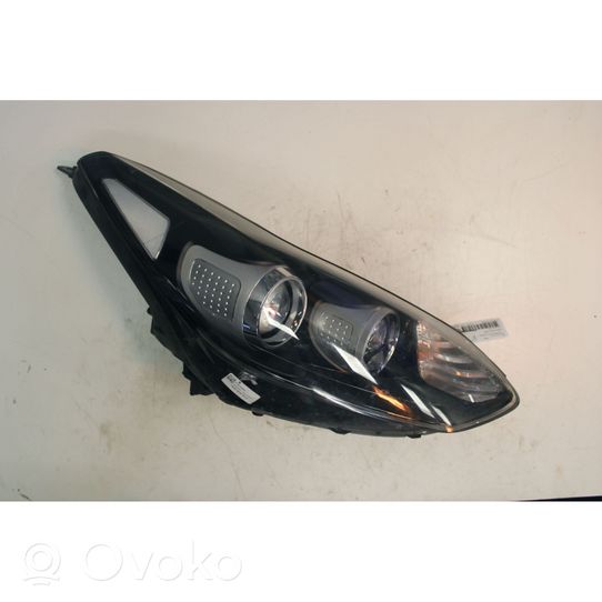 KIA Sportage Lampa przednia 