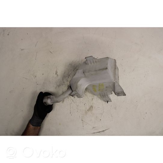 Opel Corsa E Windshield washer fluid reservoir/tank 