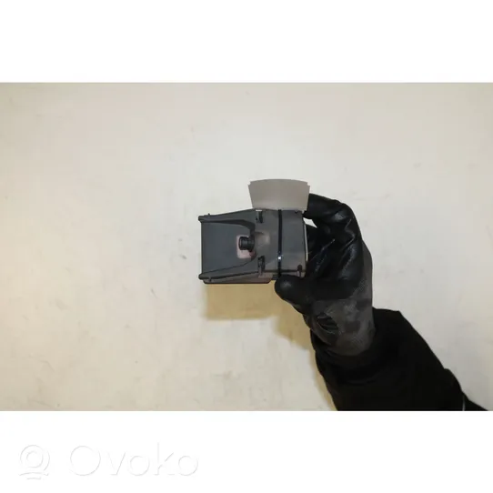 Peugeot 208 Rear view/reversing camera 9822745380